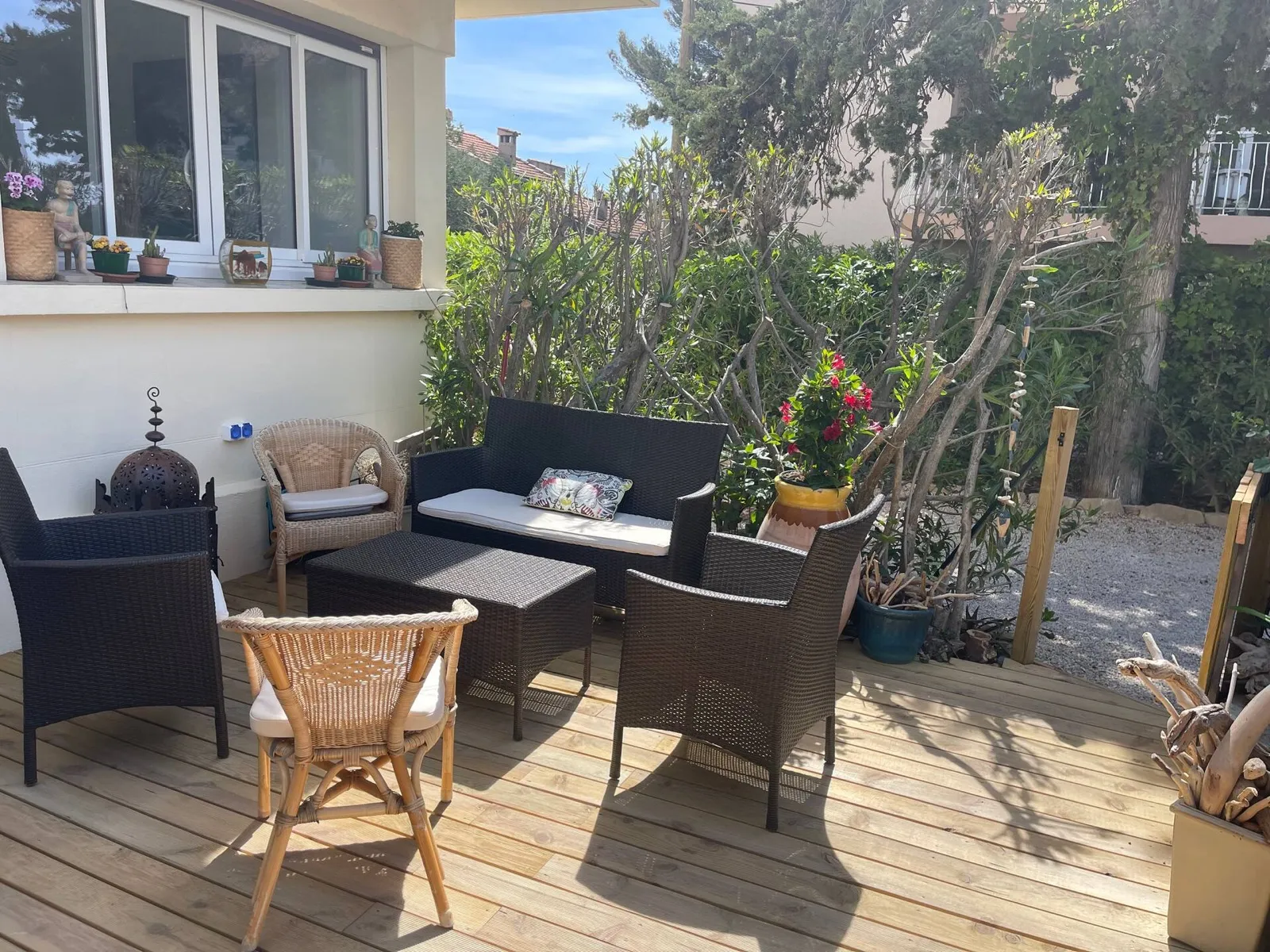Salon de jardin sur la terrasse